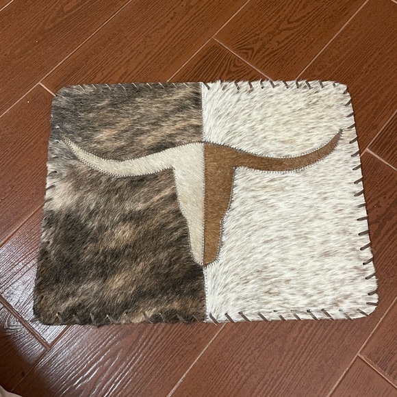 Genuine Cowhide longhorn placemat Leather backing and stitching 14 x18 inches - Picture 2 of 11